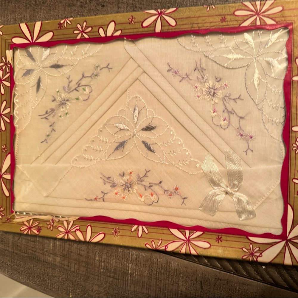 Vintage Orlana Swiss Loom Floral Embroidery White Handkerchiefs Pack Of‎ 3 New